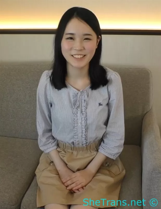 Amateur - 18-year-old idol candidate um Swallowing Anaconda Blowjob