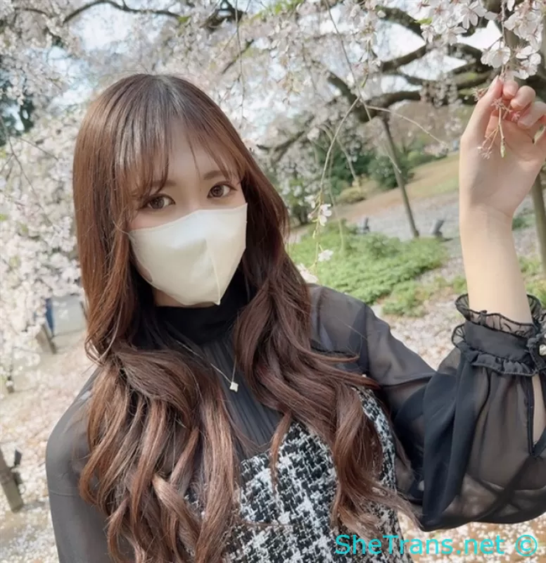 Amateur - Take Out A Beautiful Busty